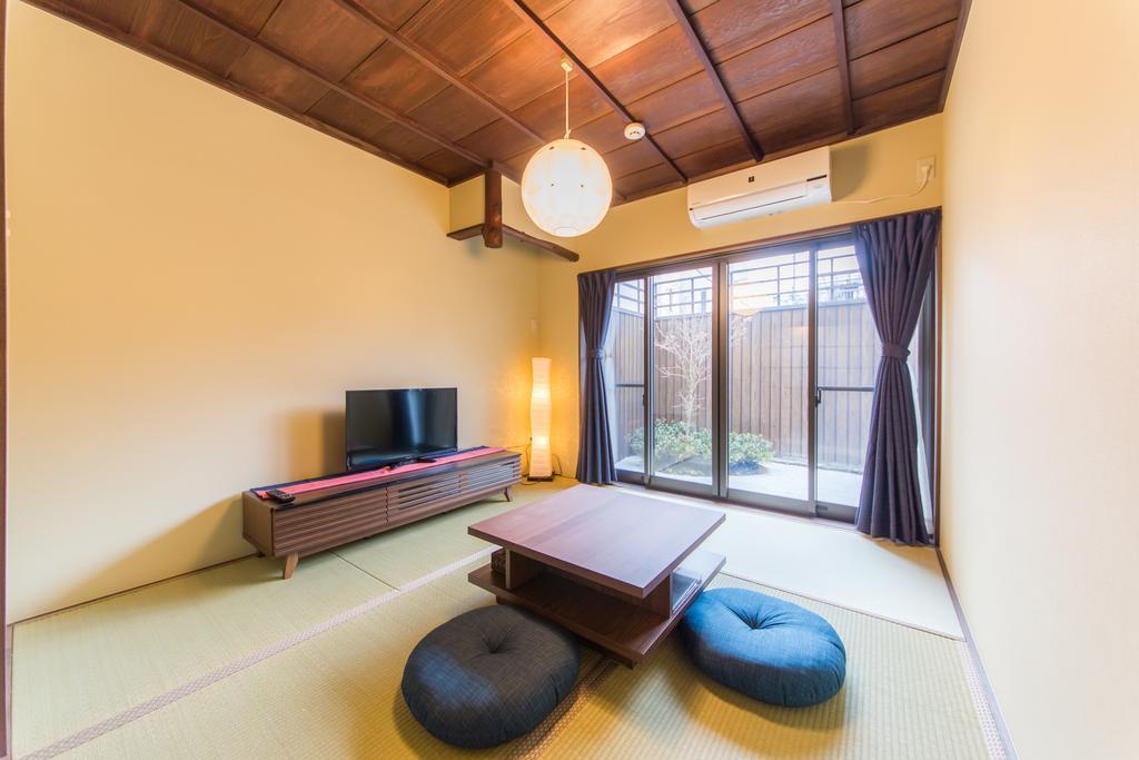Entrance Life Enmachi By Japaning Villa Kyoto Exterior foto